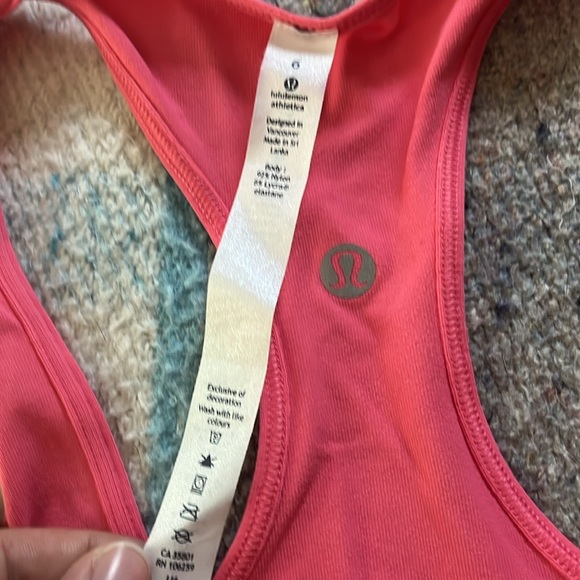 Women’s size 6 Lululemon tank tops - Picture 3 of 5